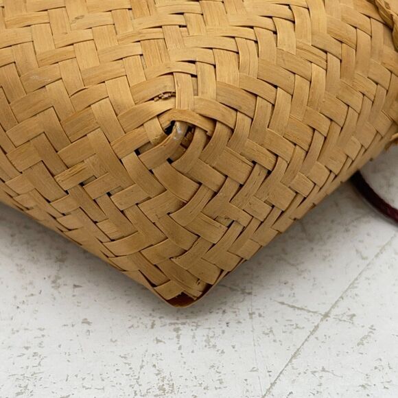 Handmade Woven Bag Backpack Vintage Basket Tan Bamboo With Lid & Chinese Coin - Picture 13 of 16